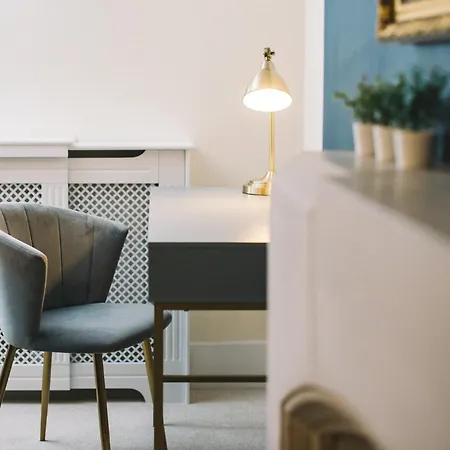 Stunning 2 Bedroom In Fantastic Location Apartamento *