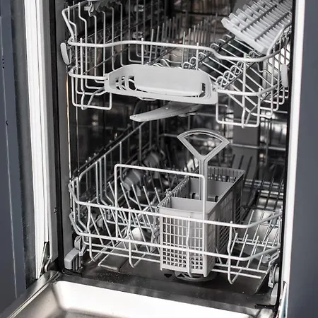 Stunning 2 Bedroom In Fantastic Location Bristol