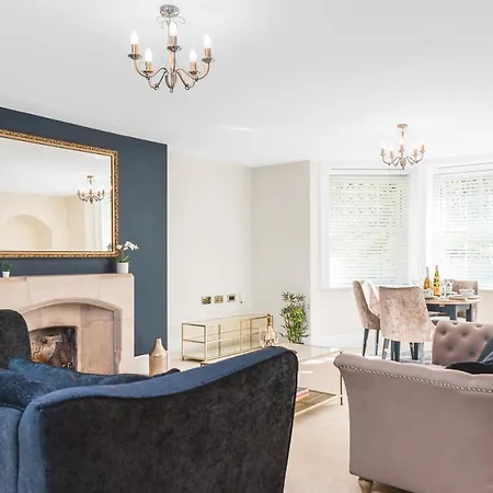 شقة Stunning 2 Bedroom In Fantastic Location