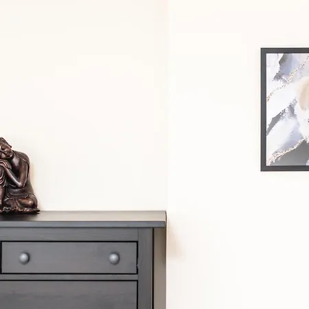 Apartmán Stunning 2 Bedroom In Fantastic Location *