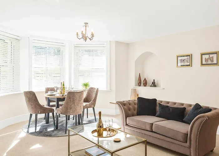 Stunning 2 Bedroom In Fantastic Location Apartmán