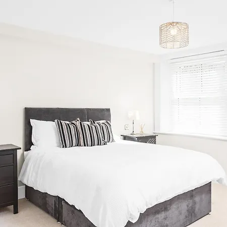 Stunning 2 Bedroom In Fantastic Location Apartman *