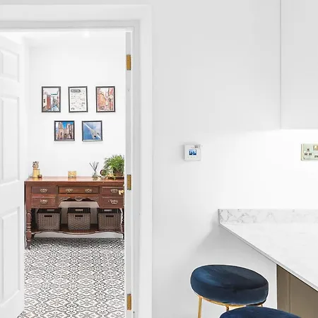 Stunning 2 Bedroom In Fantastic Location Apartman