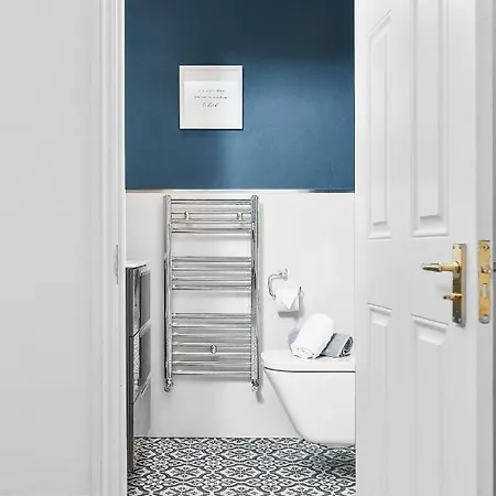 Stunning 2 Bedroom In Fantastic Location * Bristol