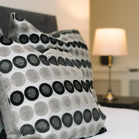 Stunning 2 Bedroom In Fantastic Location Daire