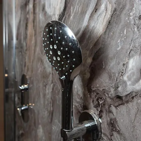 Daire Stunning 2 Bedroom In Fantastic Location *