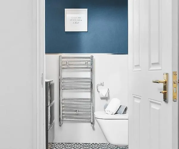 Stunning 2 Bedroom In Fantastic Location * Bristol