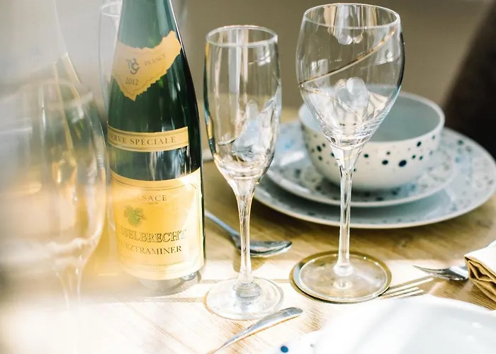 Apartment Stunning 2 Bedroom In Fantastic Location